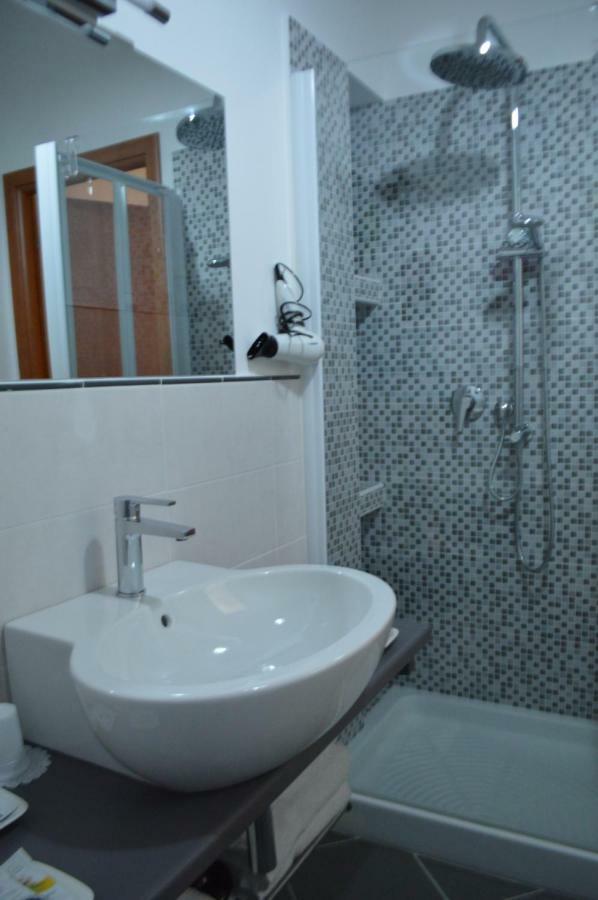 Roma Eur Bed & Breakfast Eksteriør billede